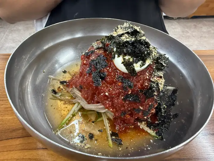 비빔막국수