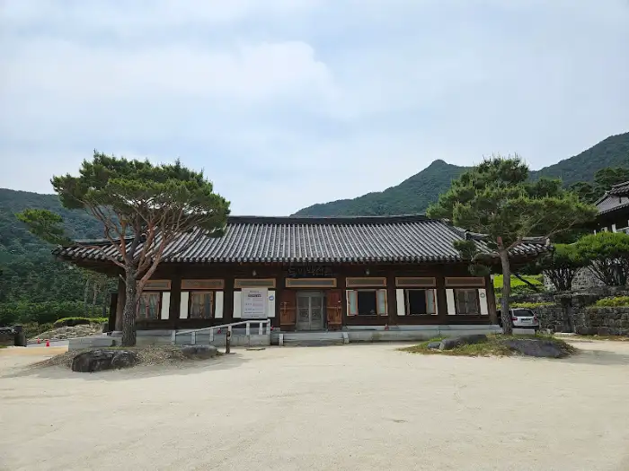 동의약선관 외부 전경