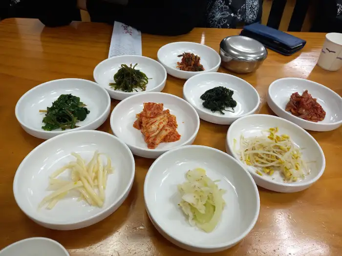 다양한 밑반찬