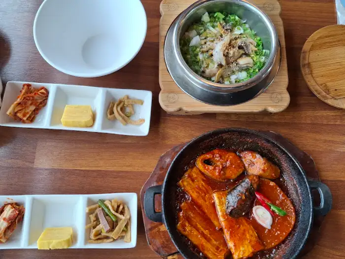 함덕연옥 반찬과 메인 메뉴