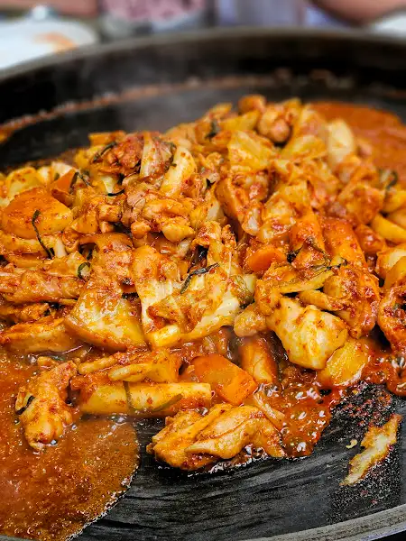 익은 닭갈비 근접샷
