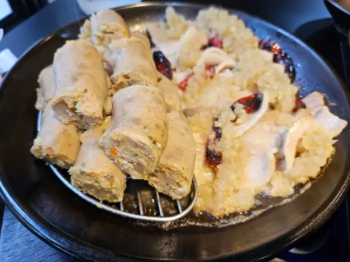 순대전문의 순대 모듬의 모습