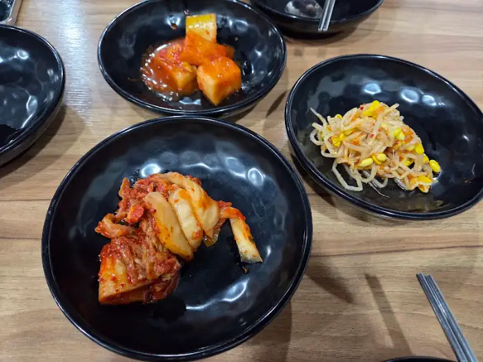 봉순이 팥죽칼국수 밑반찬