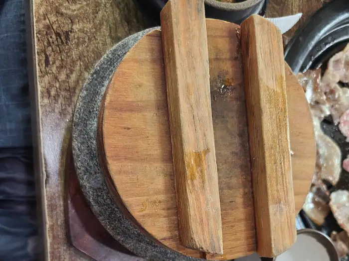 돌솥밥 뚜껑과 밥솥