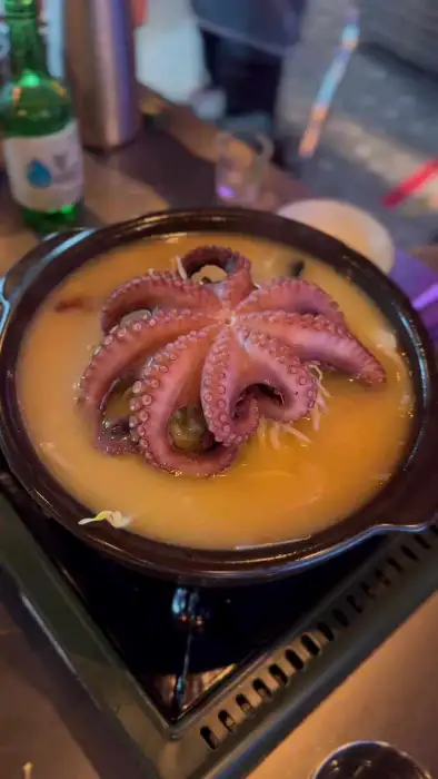 먹음직스러운 문어라면