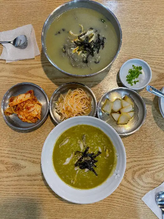 다정이네 김밥과 곁들여 먹기 좋은 국물