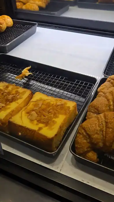 진열된 빵 종류
