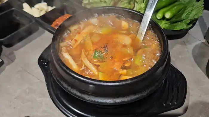 보글보글 끓고 있는 된장찌개