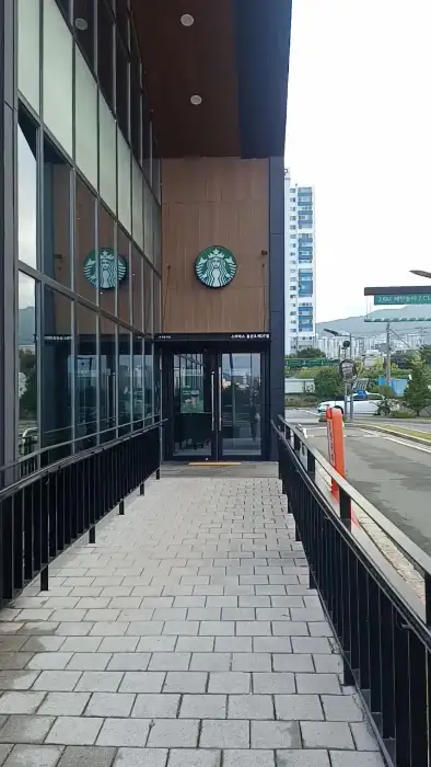 스타벅스 울산 북구 호계점 입구
