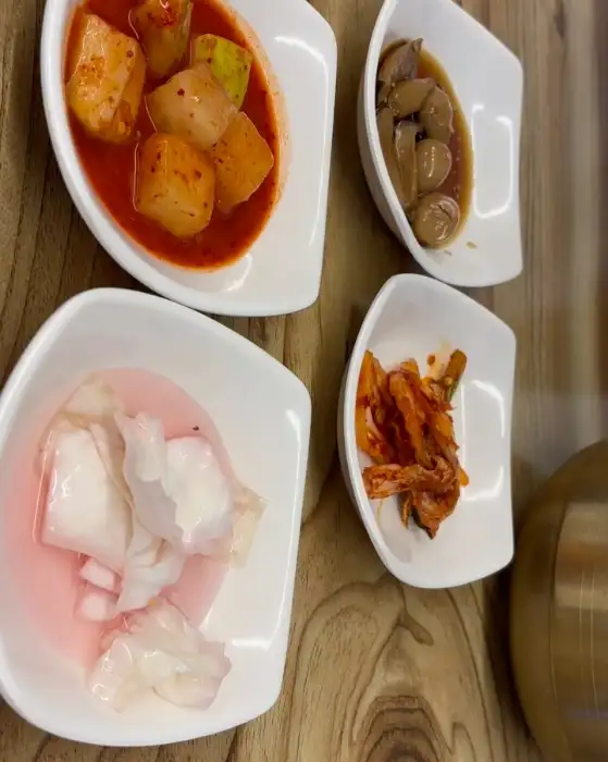 다양한 반찬들