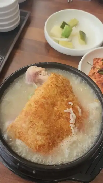 누룽지 한방 삼계탕 모습, 겉은 바삭 속은 촉촉