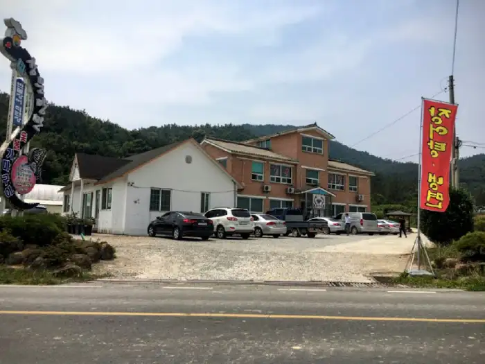 가게 외부 전경
