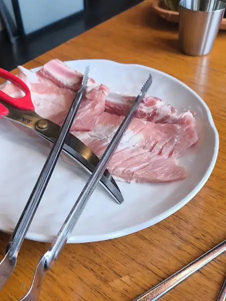 고기 사진 - 두툼한 고기 덩어리