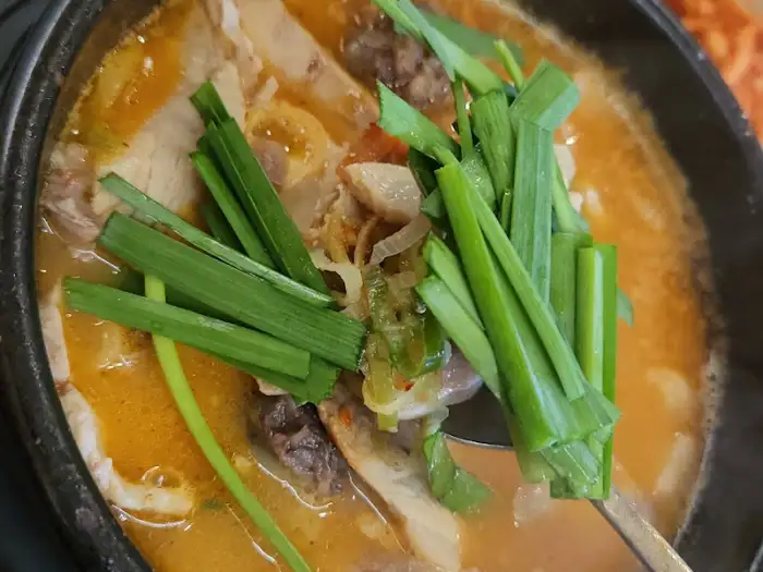 청와옥 광명밤일마을점 순대국 국물