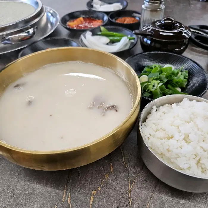물밀면 육수와 밥