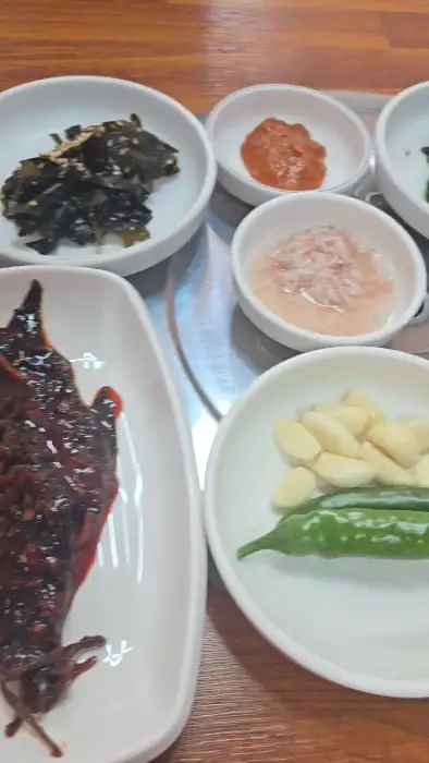 얼큰알곤이칼국수