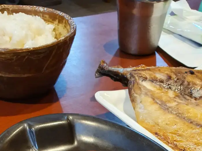 흰 쌀밥과 생선구이
