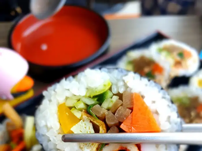 김밥 속 재료 클로즈업