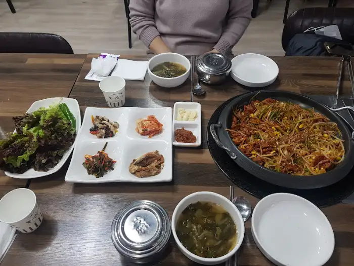 테이블 세팅