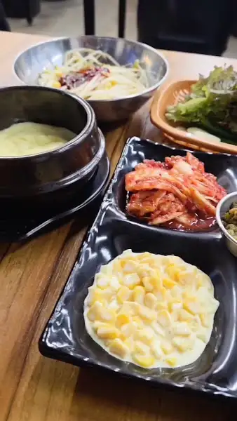 부드러운 계란찜과 콩나물무침